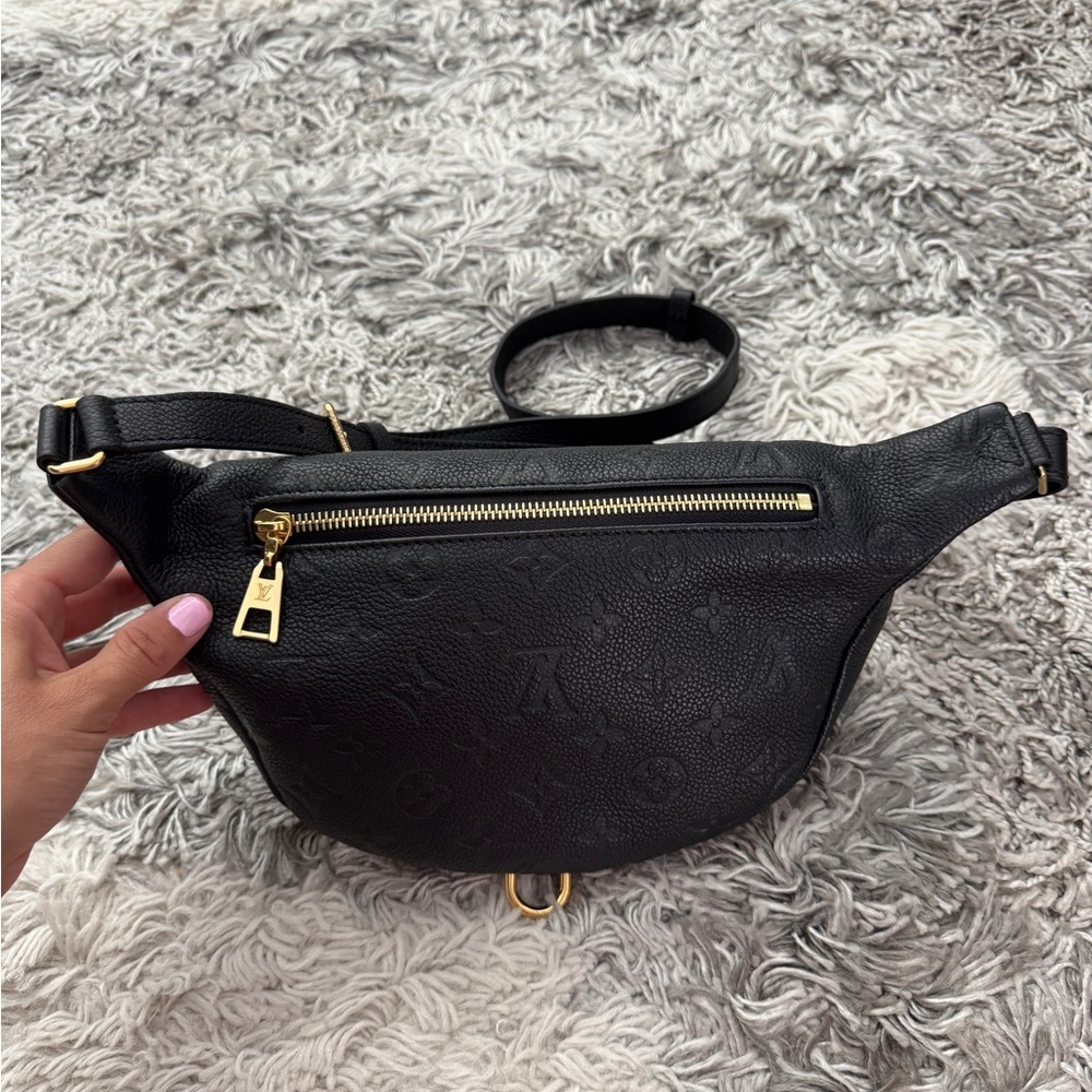 🖤SOLD🖤 Louis Vuitton empreinte black bum bag - Picture 2 of 6